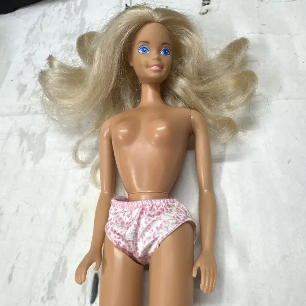 Barbie 1966 Barbie Doll Blonde Blue Eye Nude Vintage